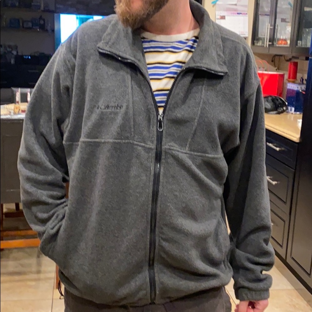 Columbia Man’s Sweater full zipper Size XL